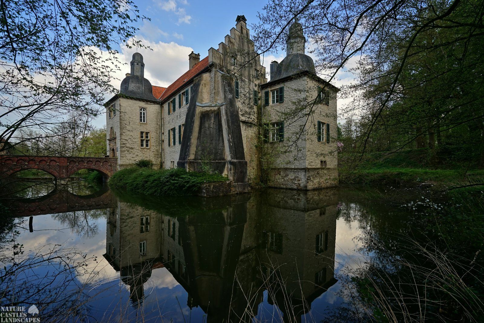 fruehling am haus dellwig