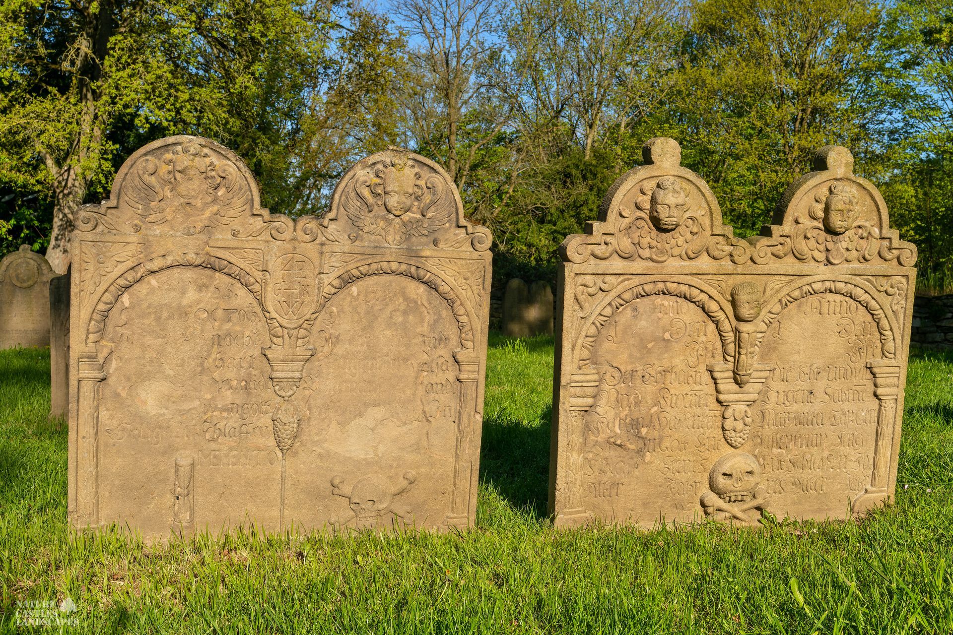 picture of a old historic gravestones in bochum