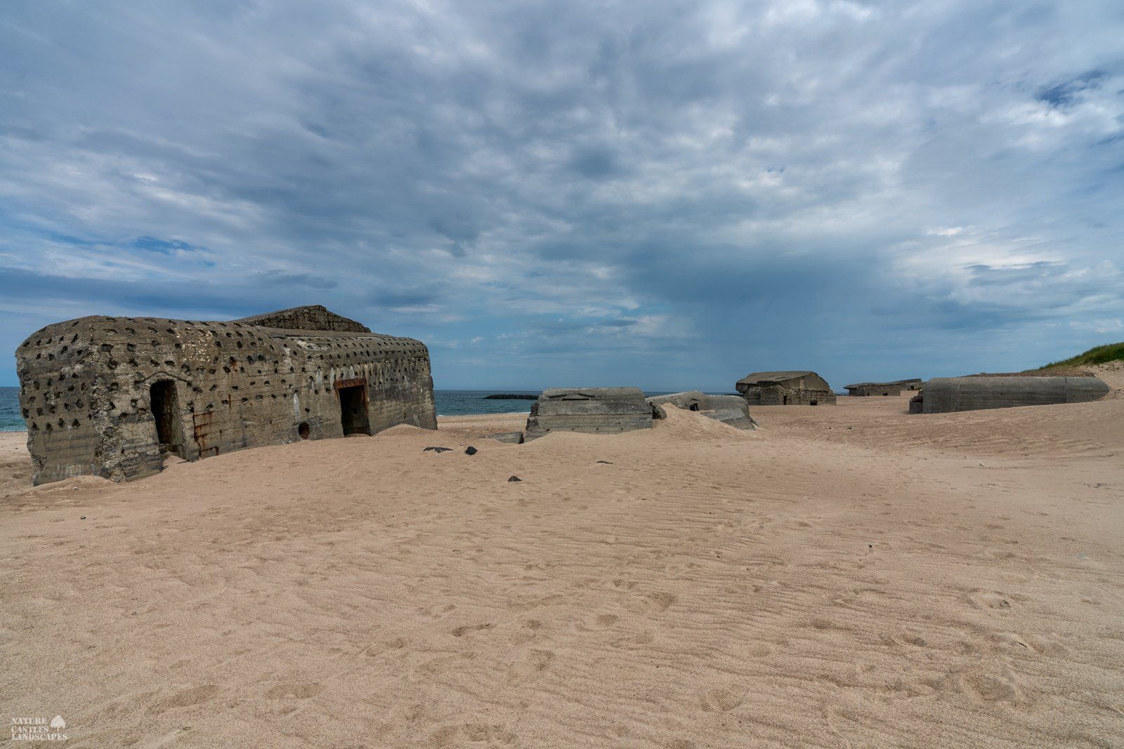 Picture of abandoned bunker at the fortress in thybroron