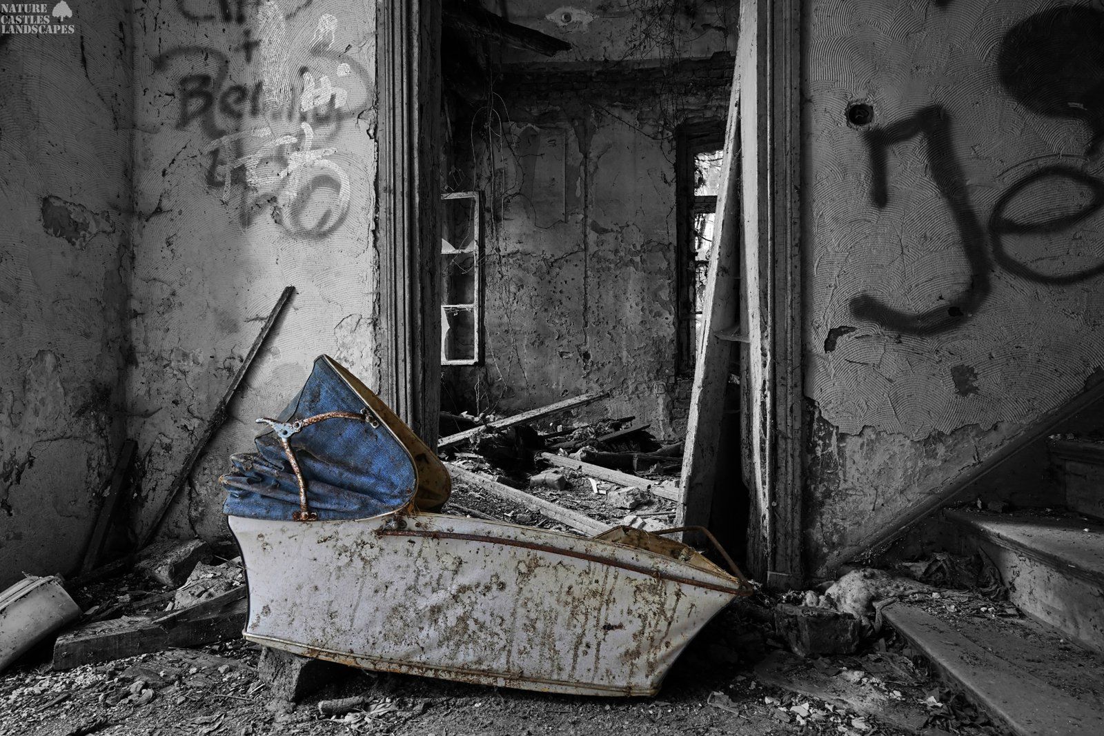 lost place color key stroller