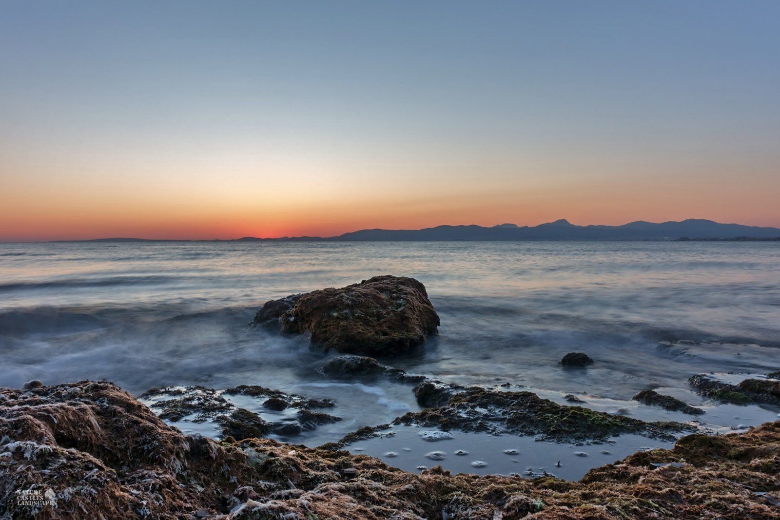 on the small beach in mallorca with neutral density filter picture 7