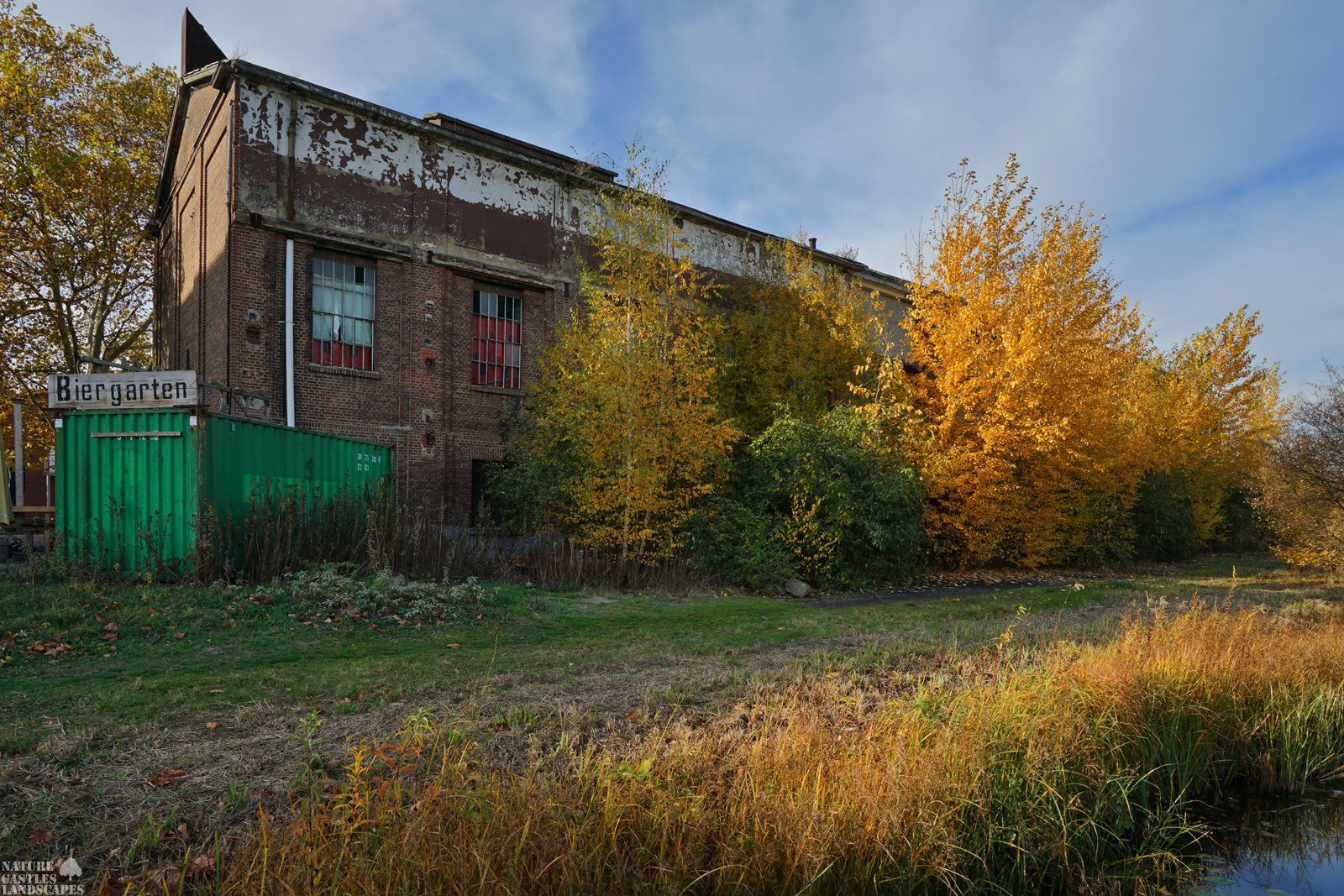 verlassener Biergarten