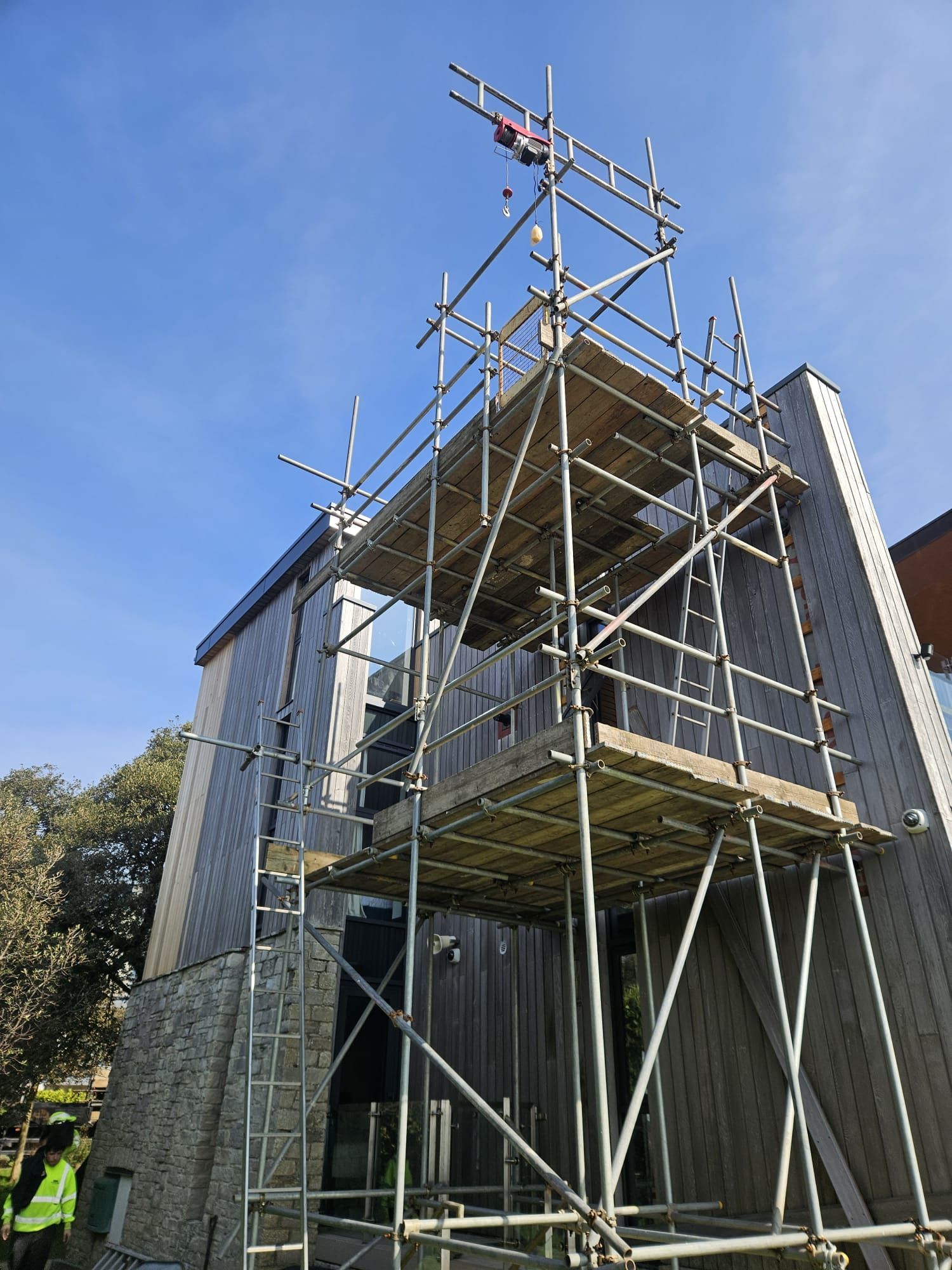 Safe scaffolding erection in Devon by experienced scaffolding specialists