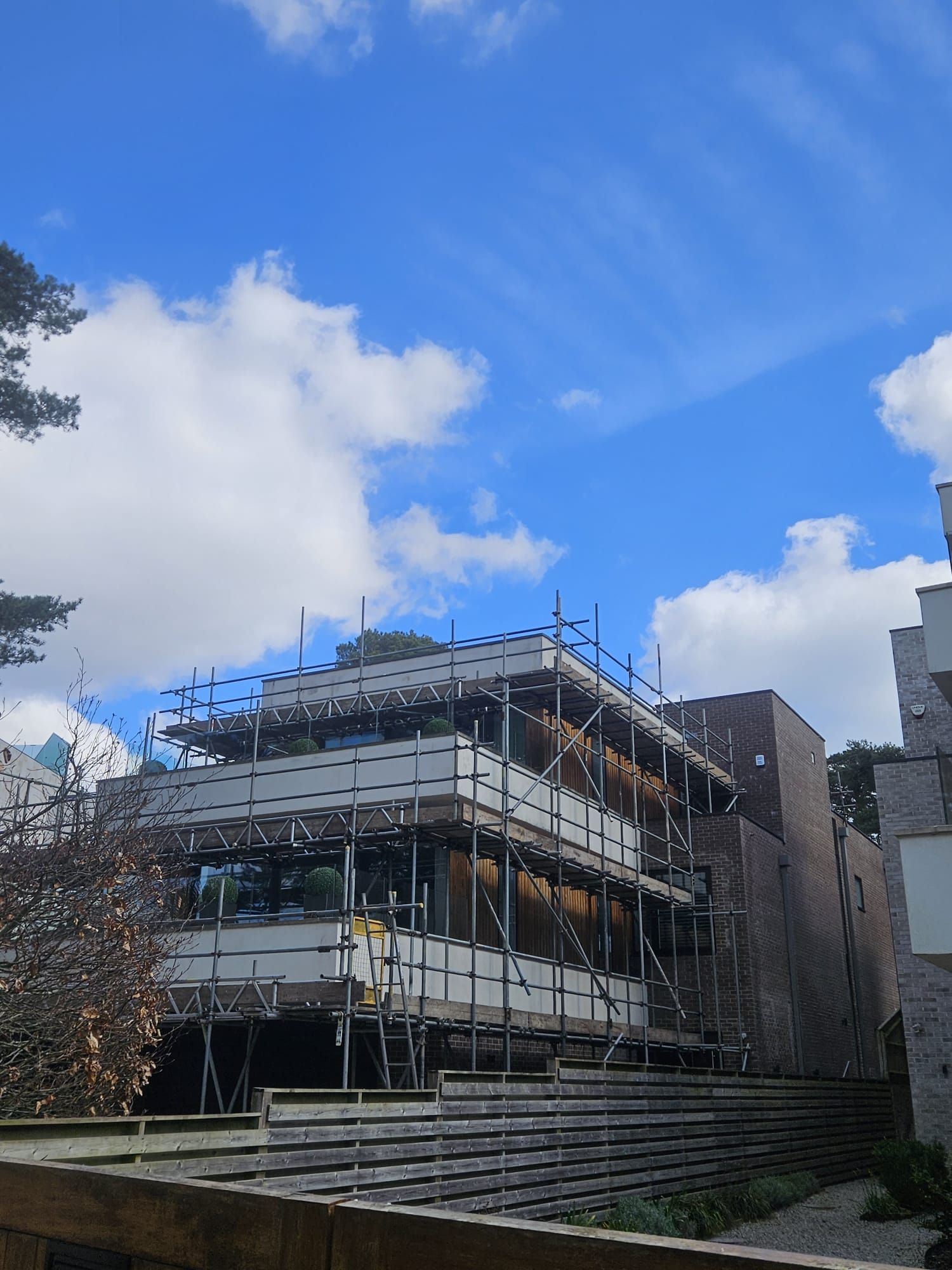 High-quality scaffolding installation in Devon for construction and maintenance