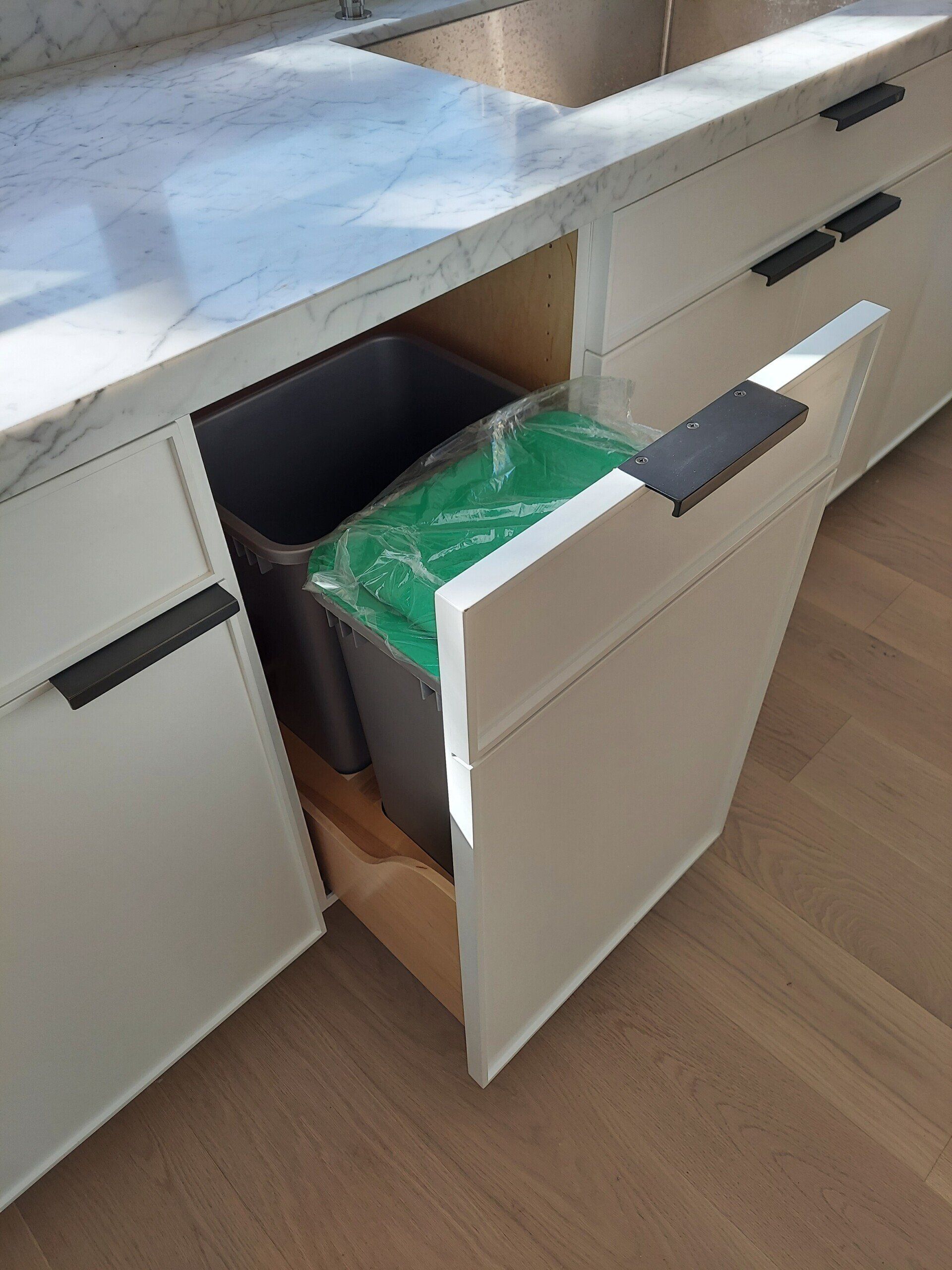Garbage pullouts