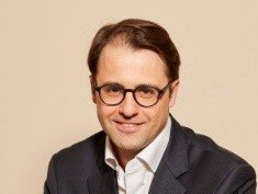 JAVIER RIAÑO P&G INTRAMA