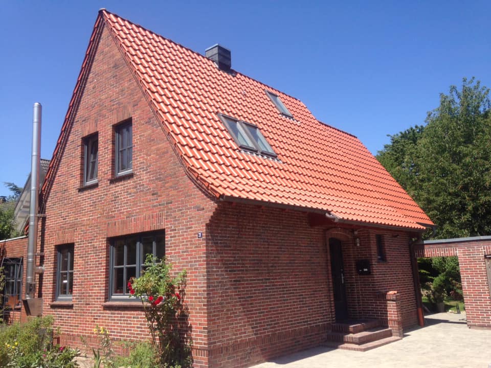 energetische Dachsanierung CGG Zimmerei Dachdecker Tischler Fenster Haustüren Velux Oldenburg