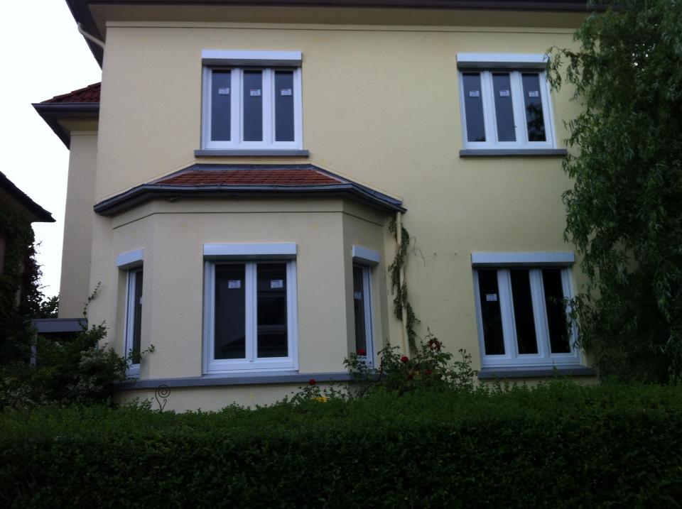 Fenster mit Vorsatz-Rolladen Fenster Haustür Thomas Berger Zimmerei Tischlerei Oldenburg