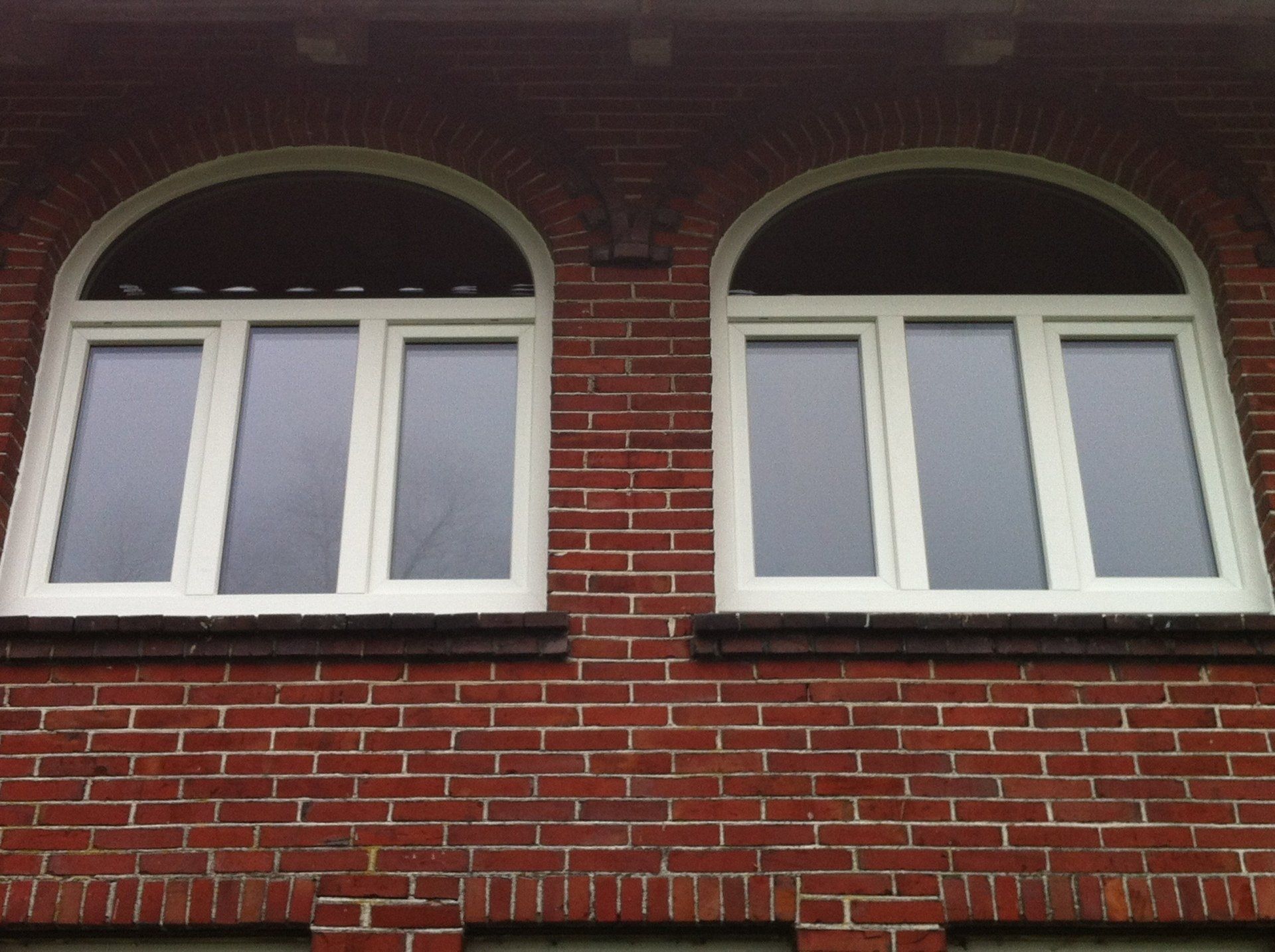 Rundbogenfenster Fenster Haustür  Thomas Berger Zimmerei Tischlerei Oldenburg