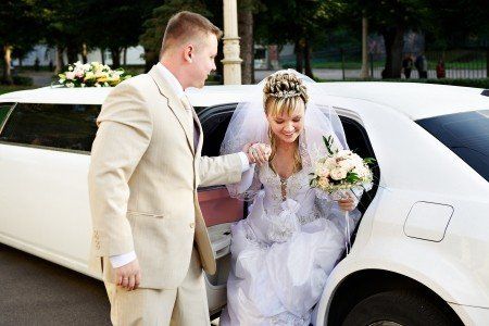 Chrysler 300C Wedding Limo Bride Groom