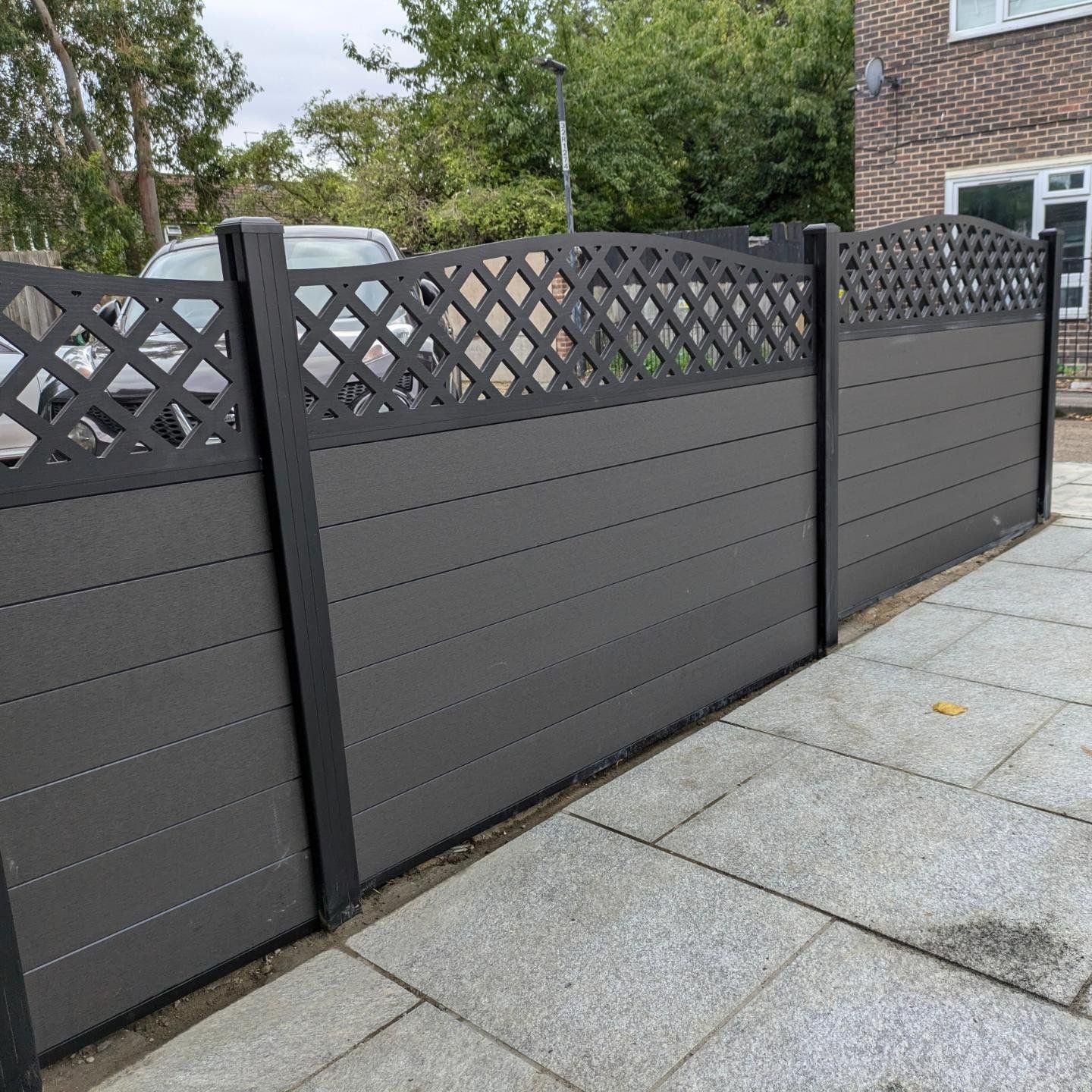 What is the Difference Between Timber and Composite Fencing?