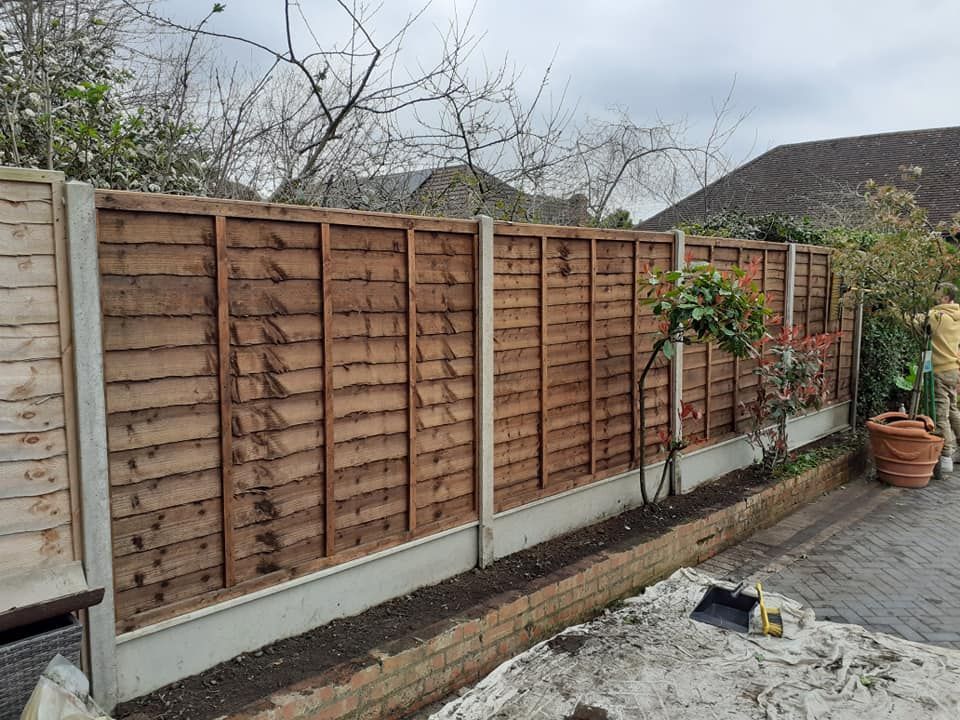 Fencing Contractors Near Me