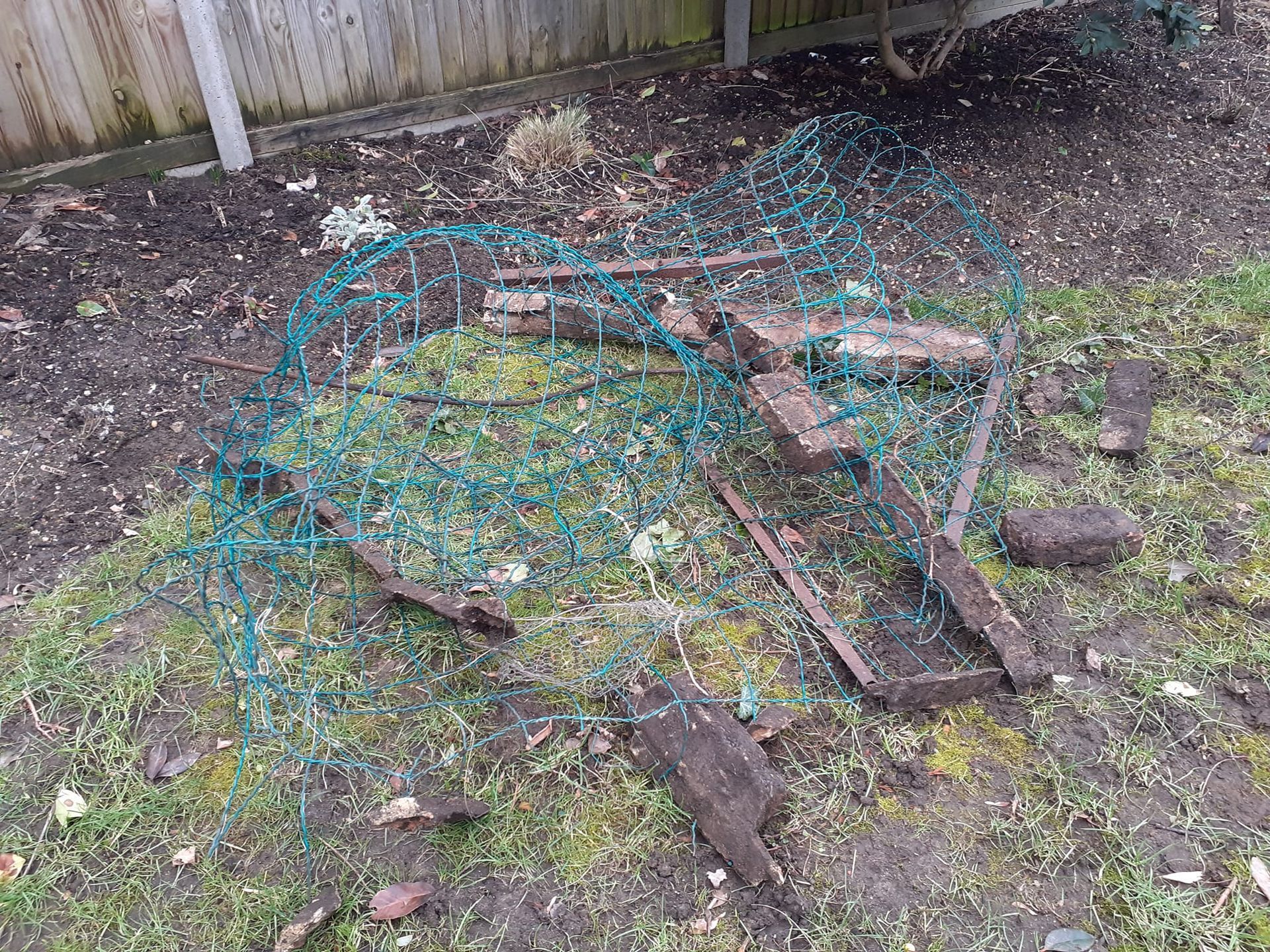 Can a fencing contractor remove and dispose of my old fence?