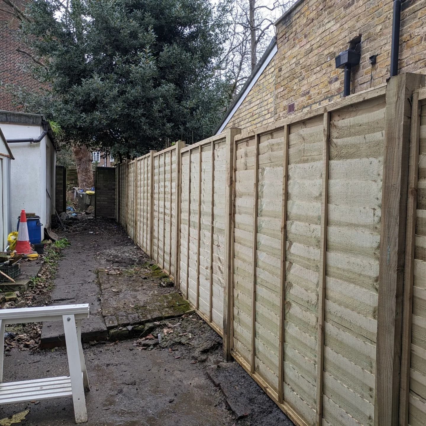 Garden Fence Repair Company London