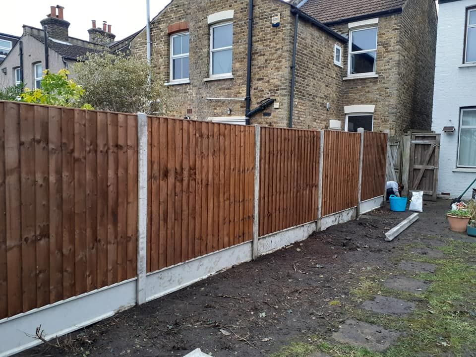 Garden Fencing Contractors Bromley