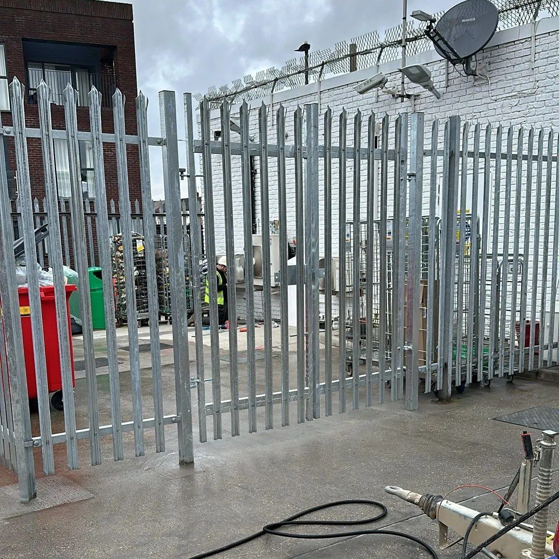 Palisade Fencing Contractors