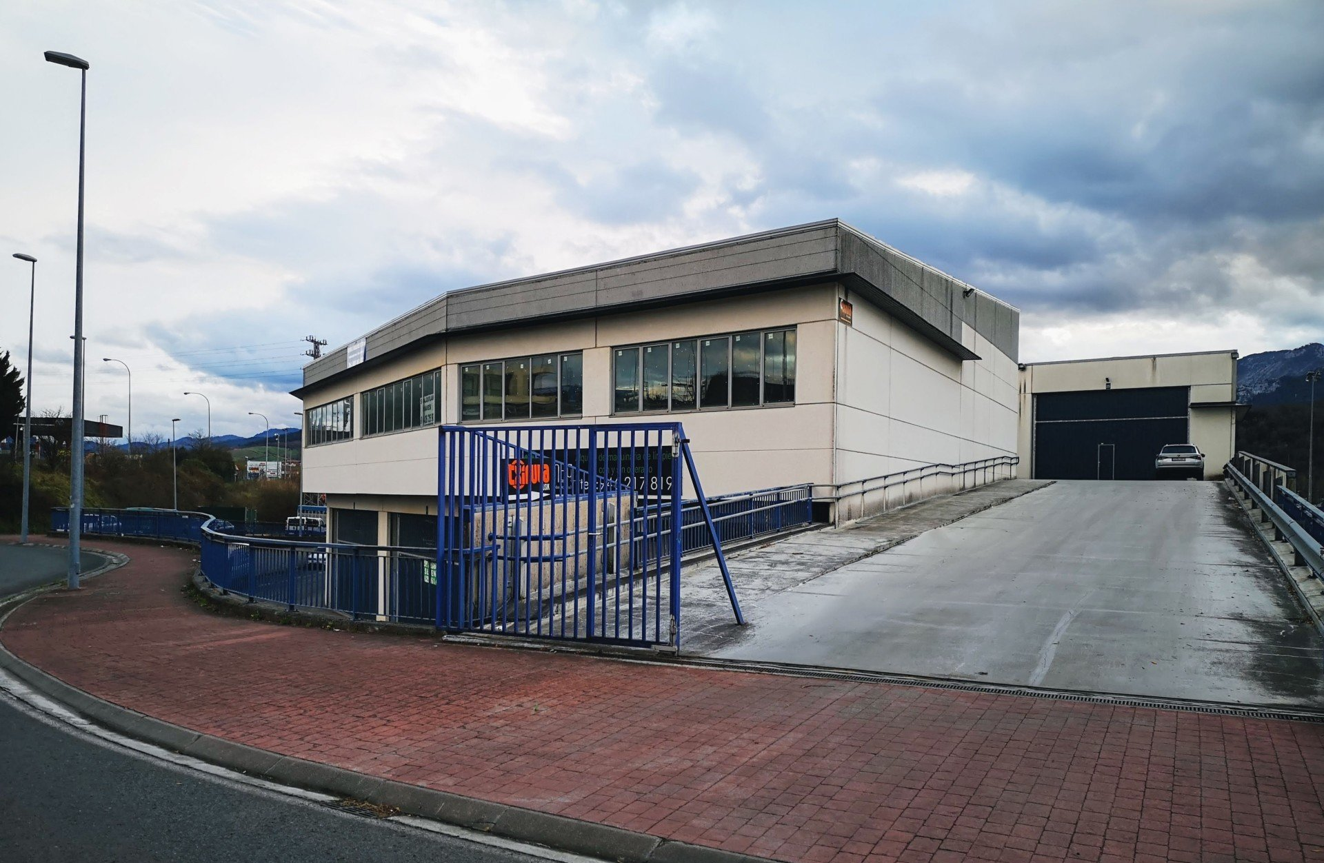 Pabellón Industrial en Zamudio Vizcaya España