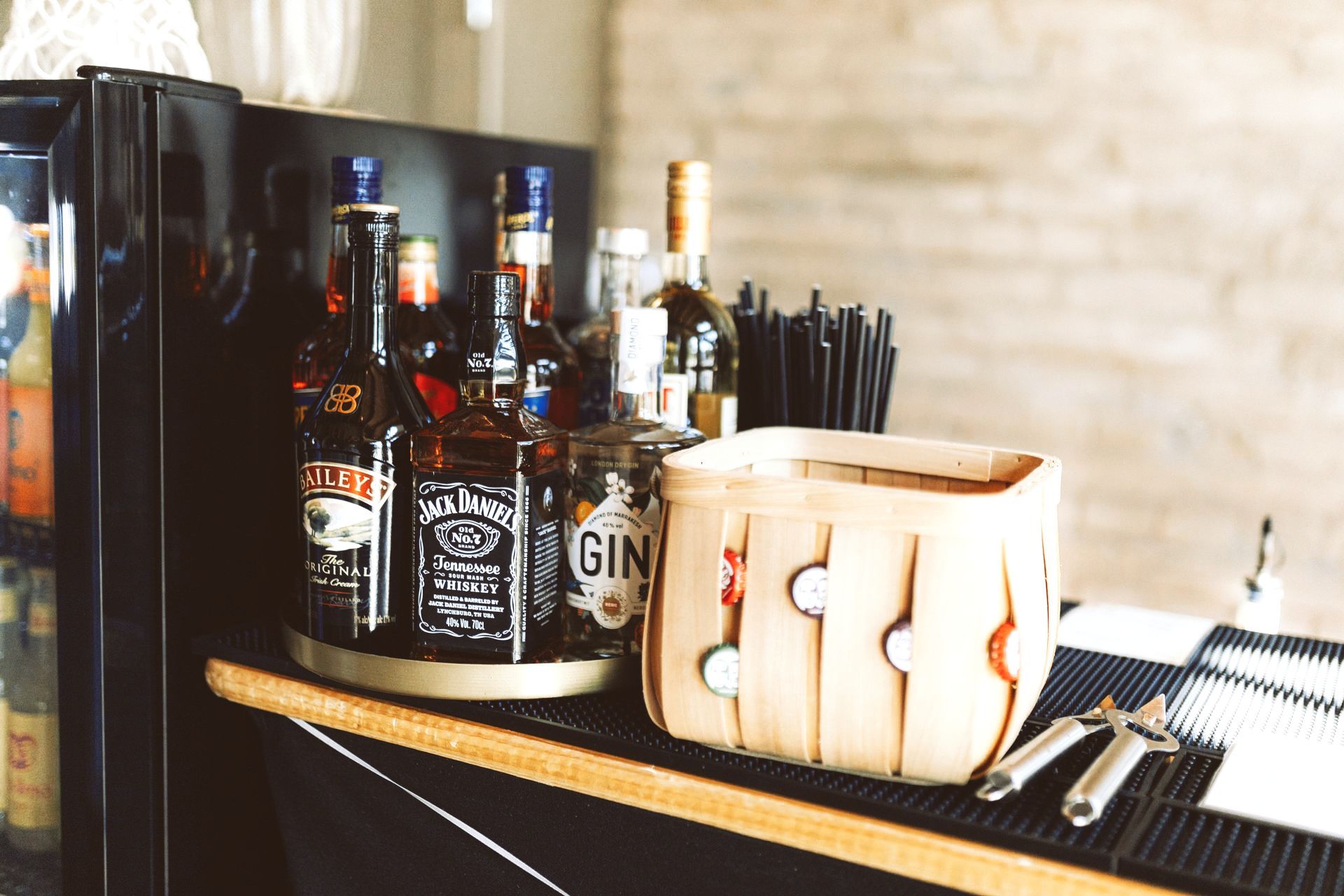 Detaillfoto Bar Tresen mieten leihen Lübeck W&W Vermietung