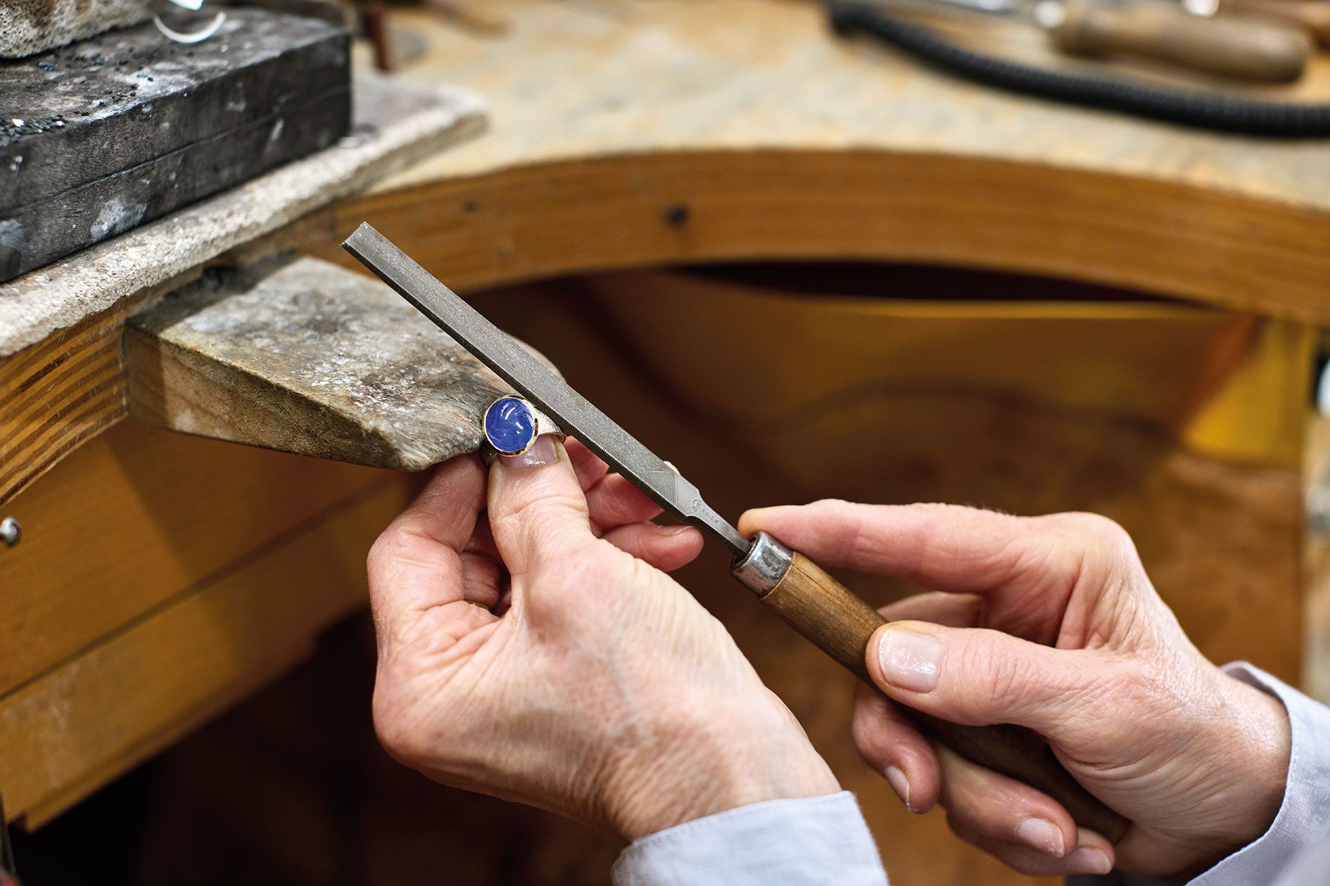 Goldschmiedewerkbrett Impression Feilen