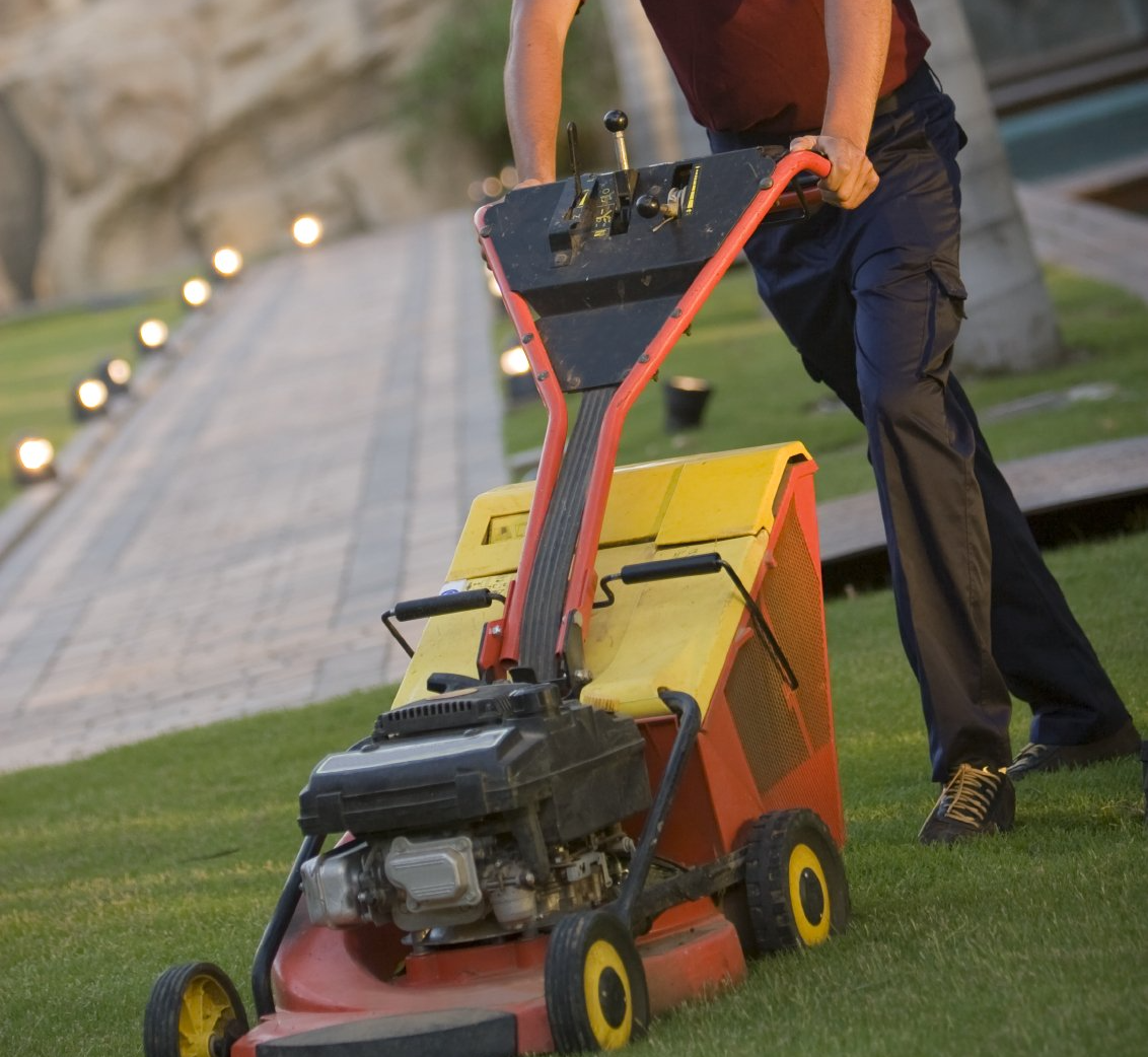 Hausmeisterservice von Amin Dienstleistungen Hausmeister in Offenburg, Lahr, Kehl und Umgebung