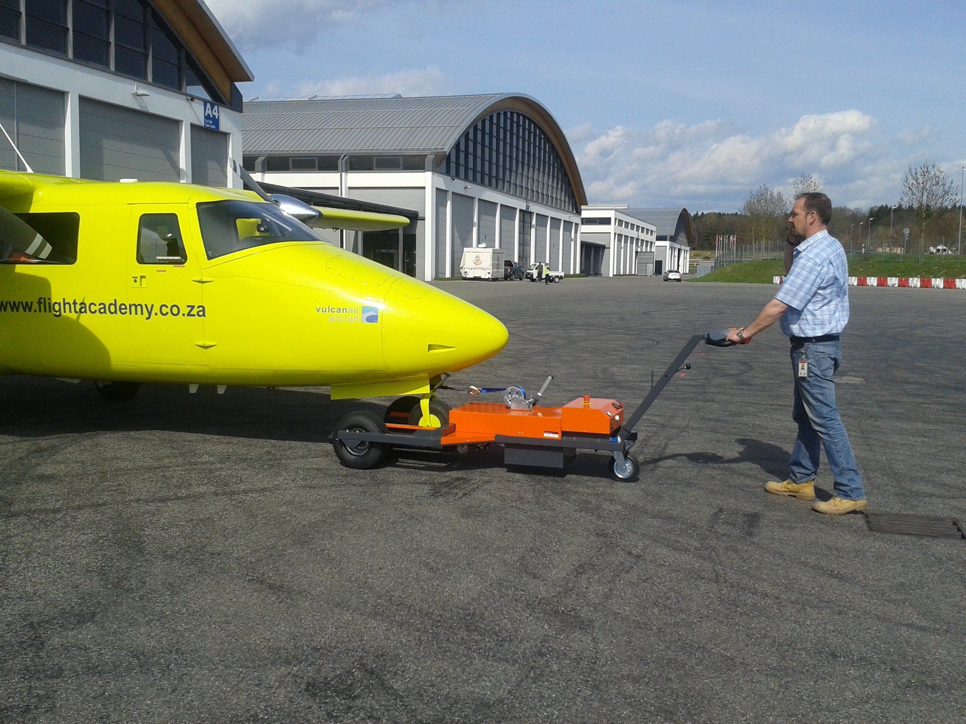 FLT 25 electro mit Vulcanair