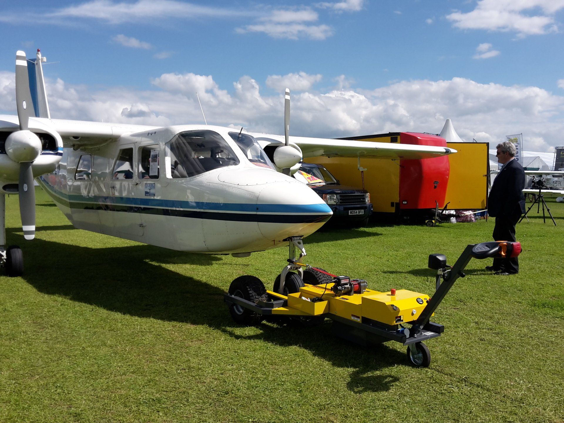 FLT 52 EW electro mit BN2 Britten Norman Islander