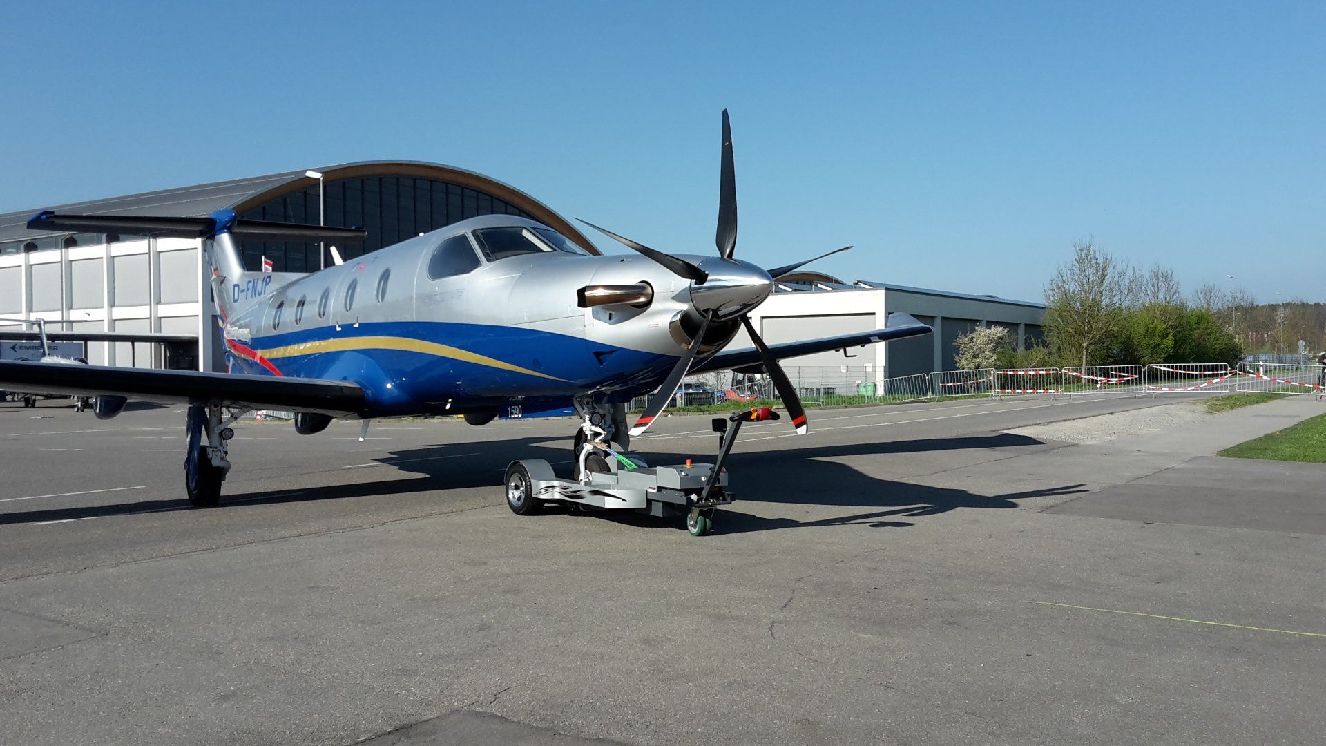 FLT 120 electro mit der Pilatus PC12