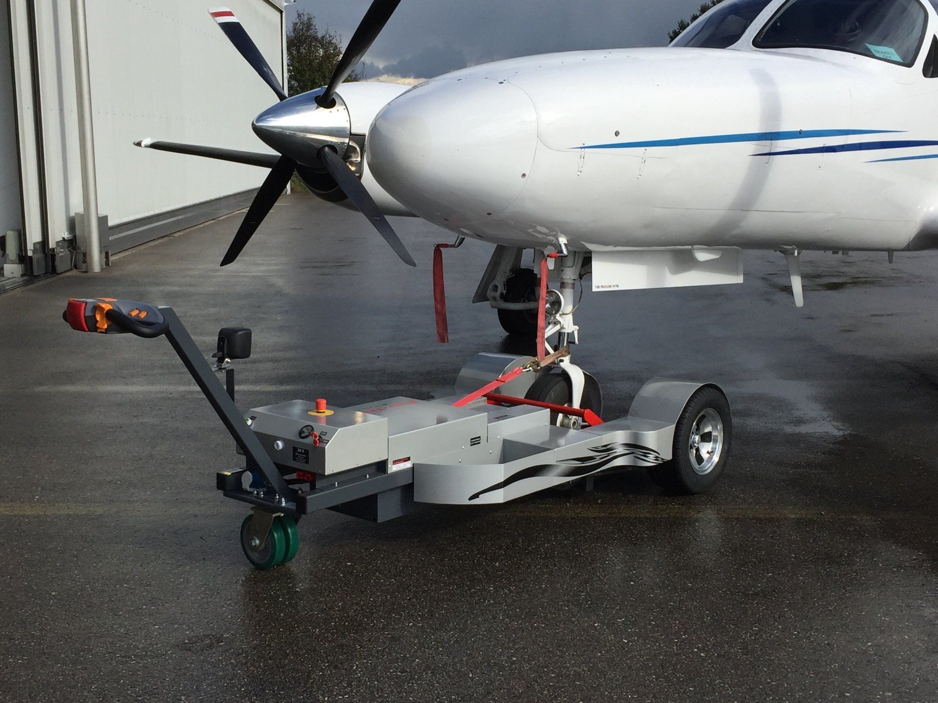 FLT 120 electro with Cessna Conquest