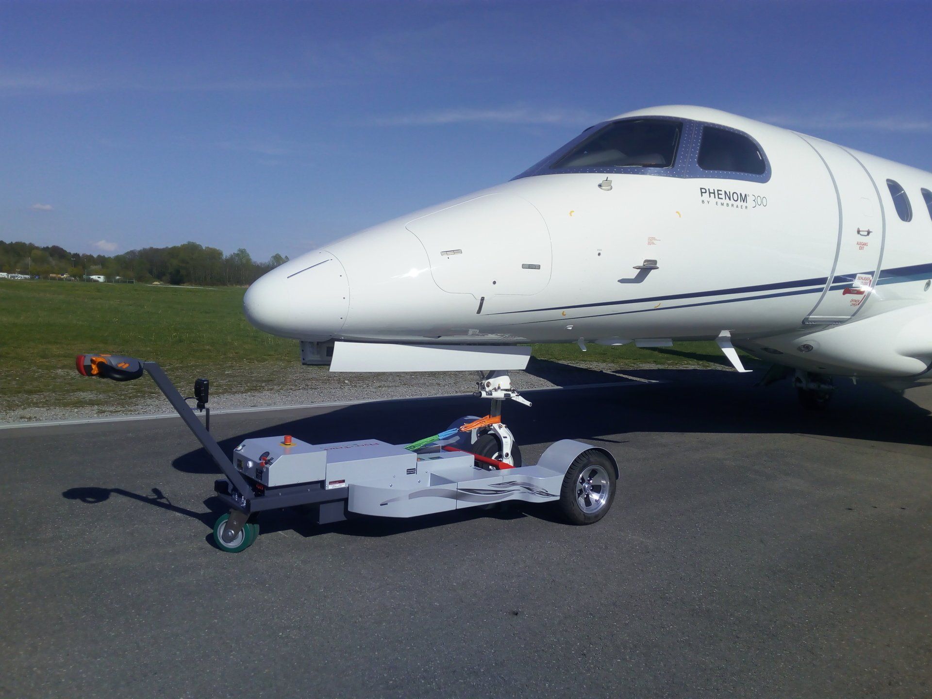 FLT 120 electro mit Phenom 300