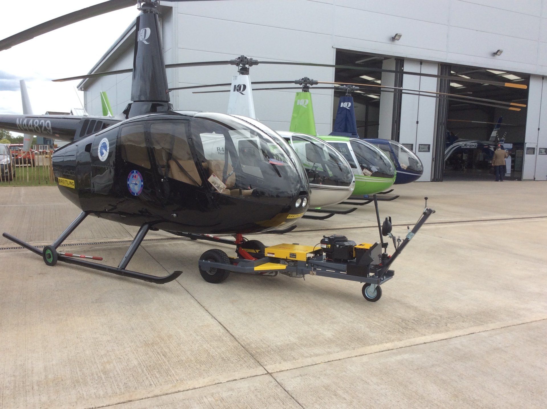 FLT 25 RO mit einem Robinson R44