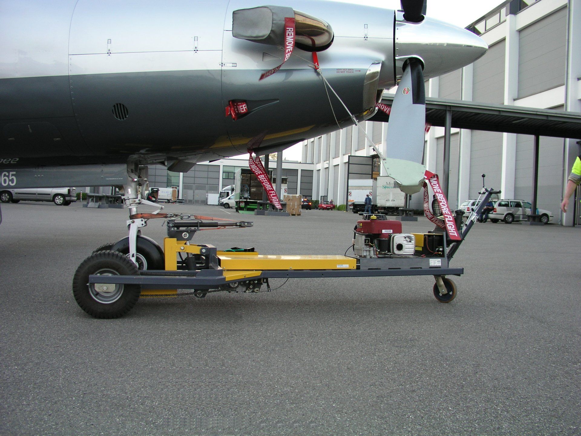 FLT 57 HGXL mit Pilatus PC12