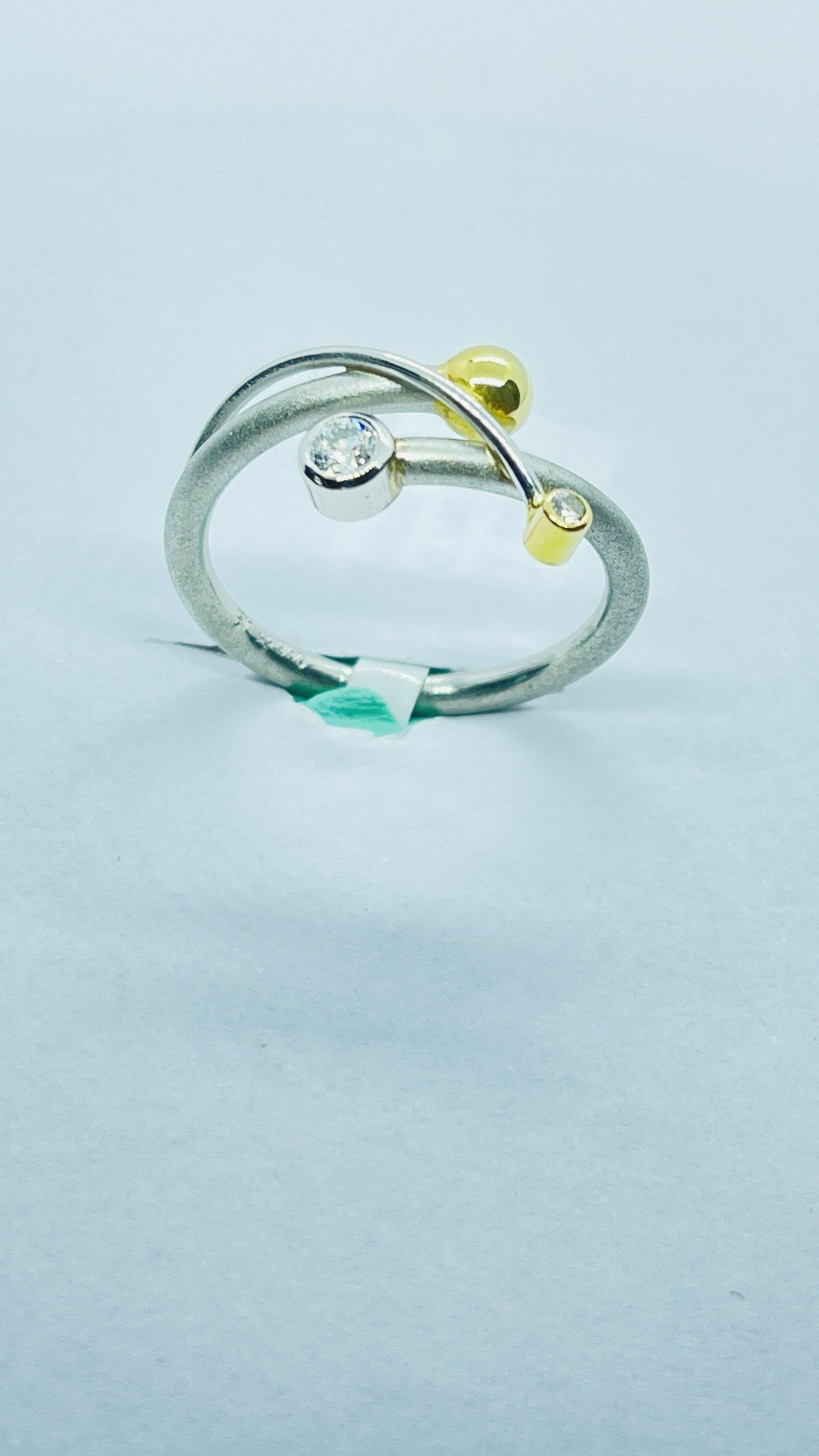 Mit Platin sind einzgartige Formen möglich! Filigraner Platin Design Ring