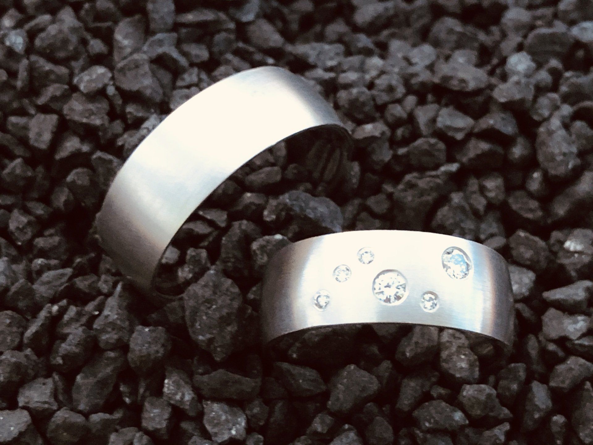 Trauringpaar 8 mm Breite Trauringpaar in 585/000 Weißgold