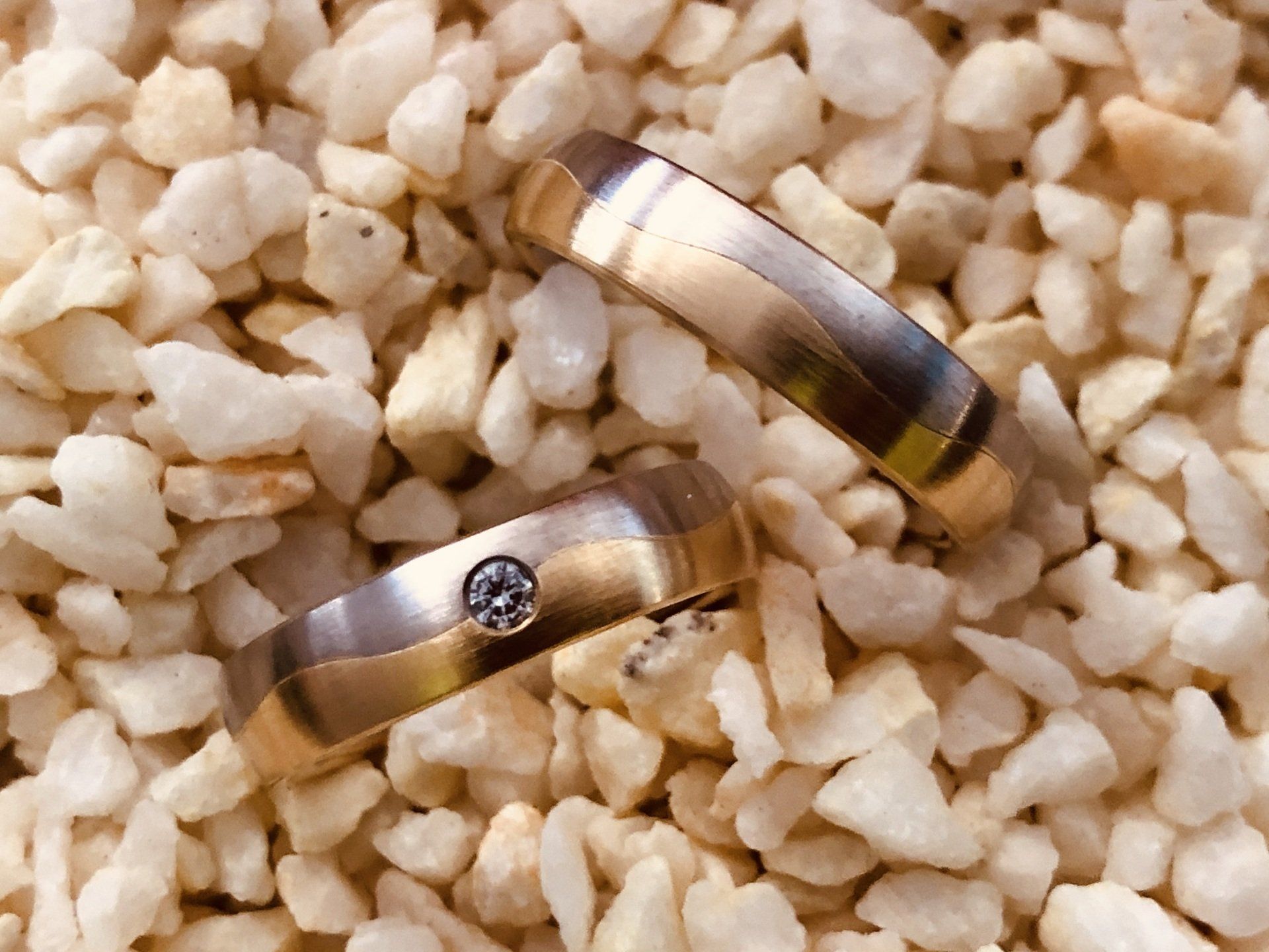 Trauringpaar 5 mm Breite Trauringpaar in 585/000 Gelb/Weißgold