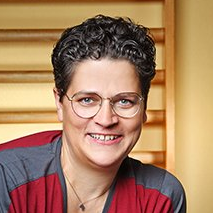 Sibylle Jänecke Sibylle Jänecke Fachliche Leitung & Physiotherapeutin