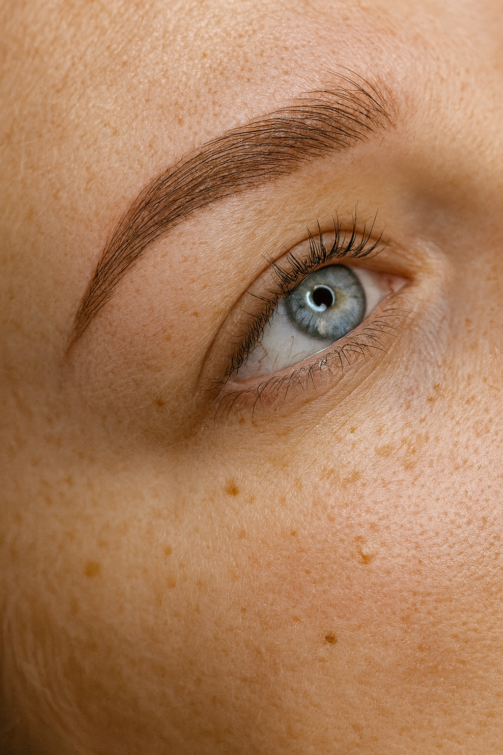 Wie lange hält Permanent Make-up wirklich?