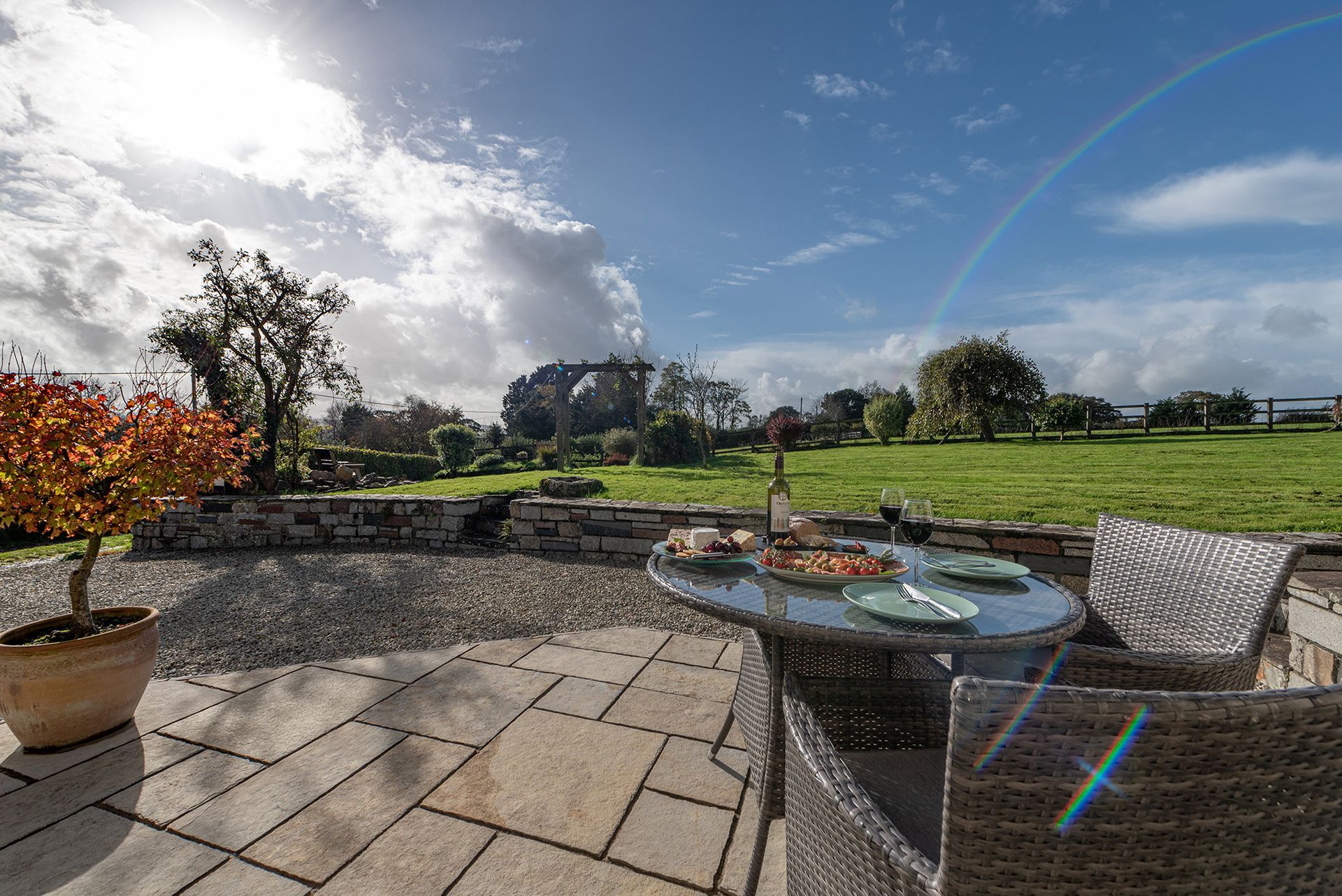 The Cottage holiday cottage sunny patio, Higher Kellacott 