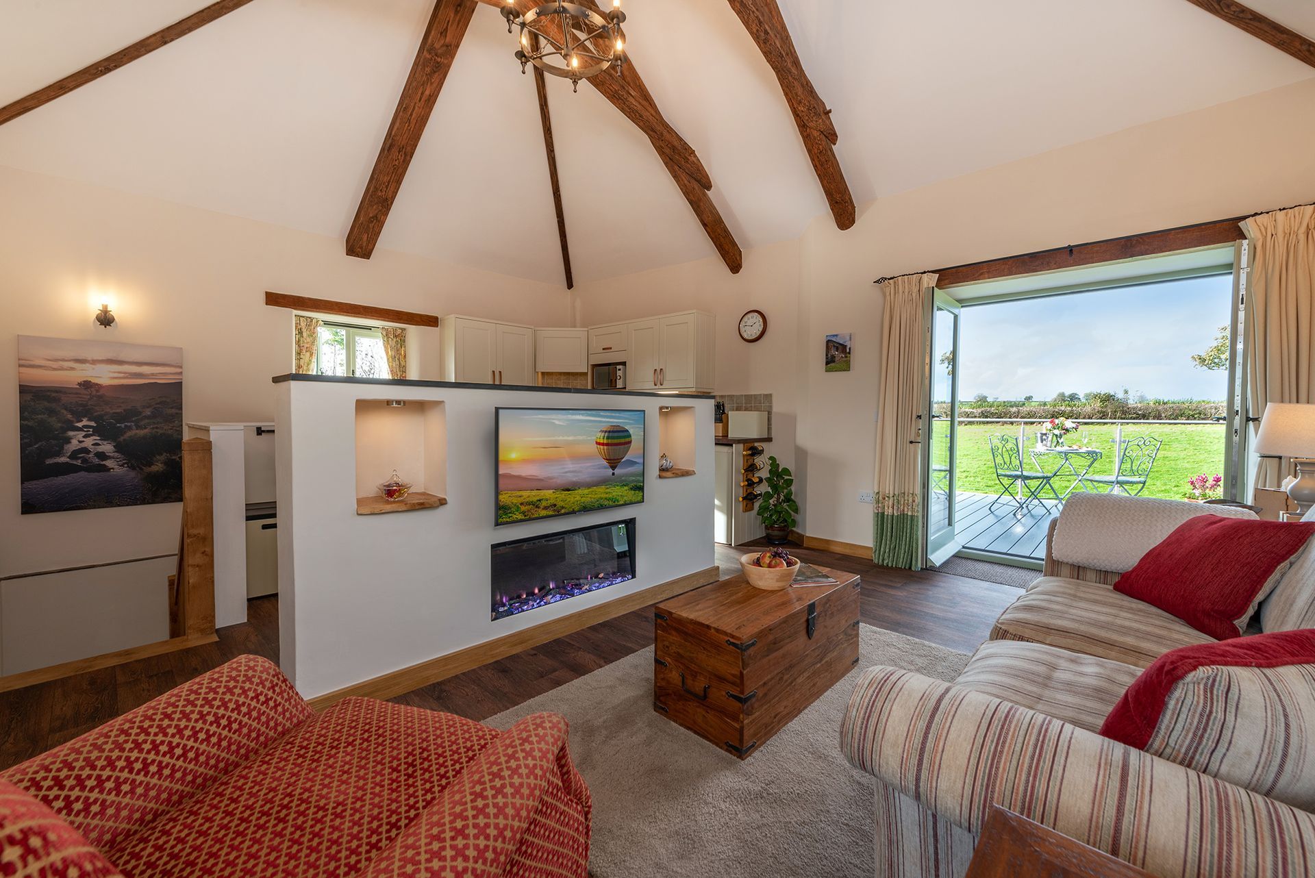 The Old Barn holiday cottage. Luxury one bedroom ideal for a couples rural retreat, West Devon