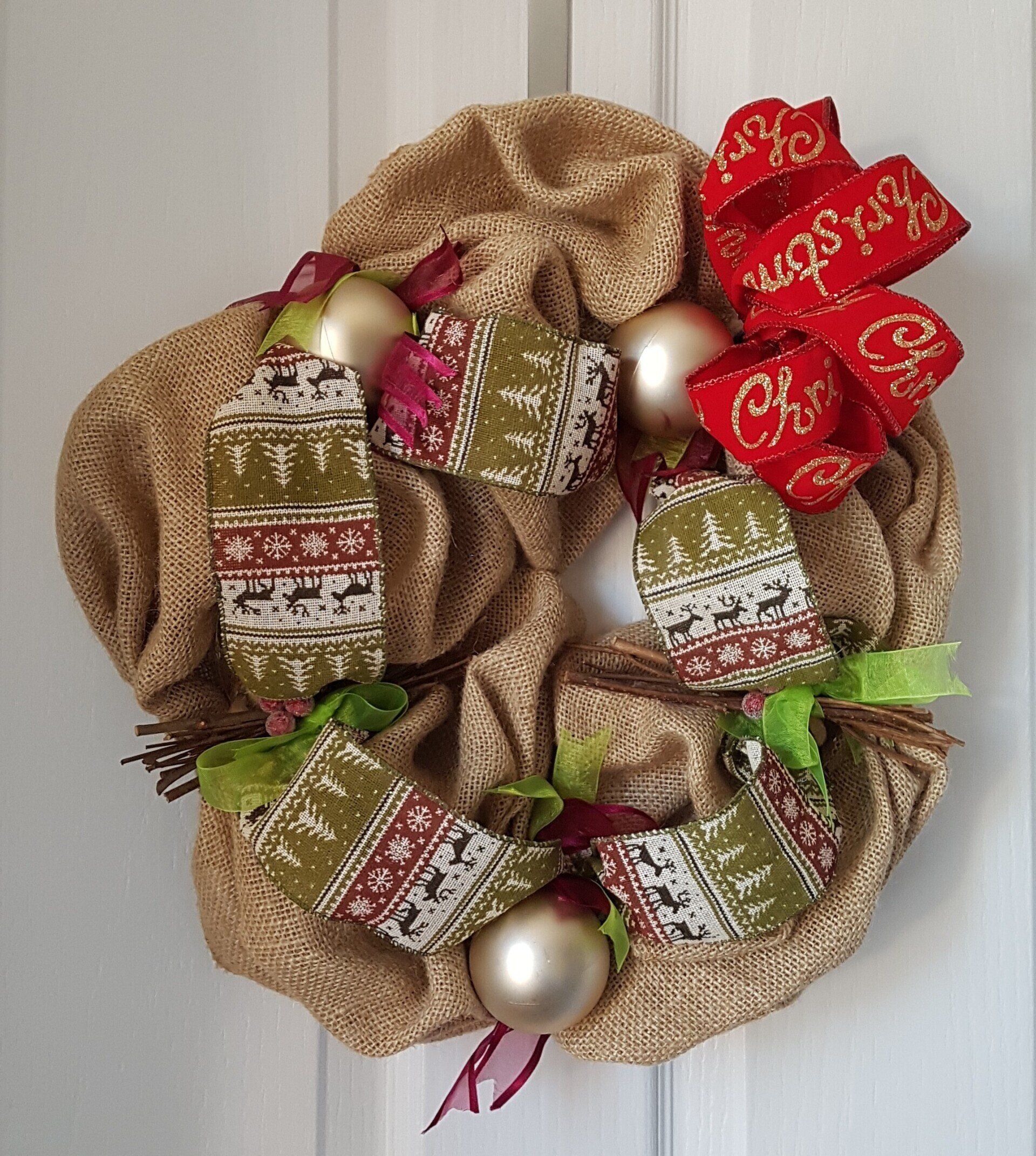 Green Christmas wreath without lights on - by Interior Boost Green Christmas wreath - by Interior Boost