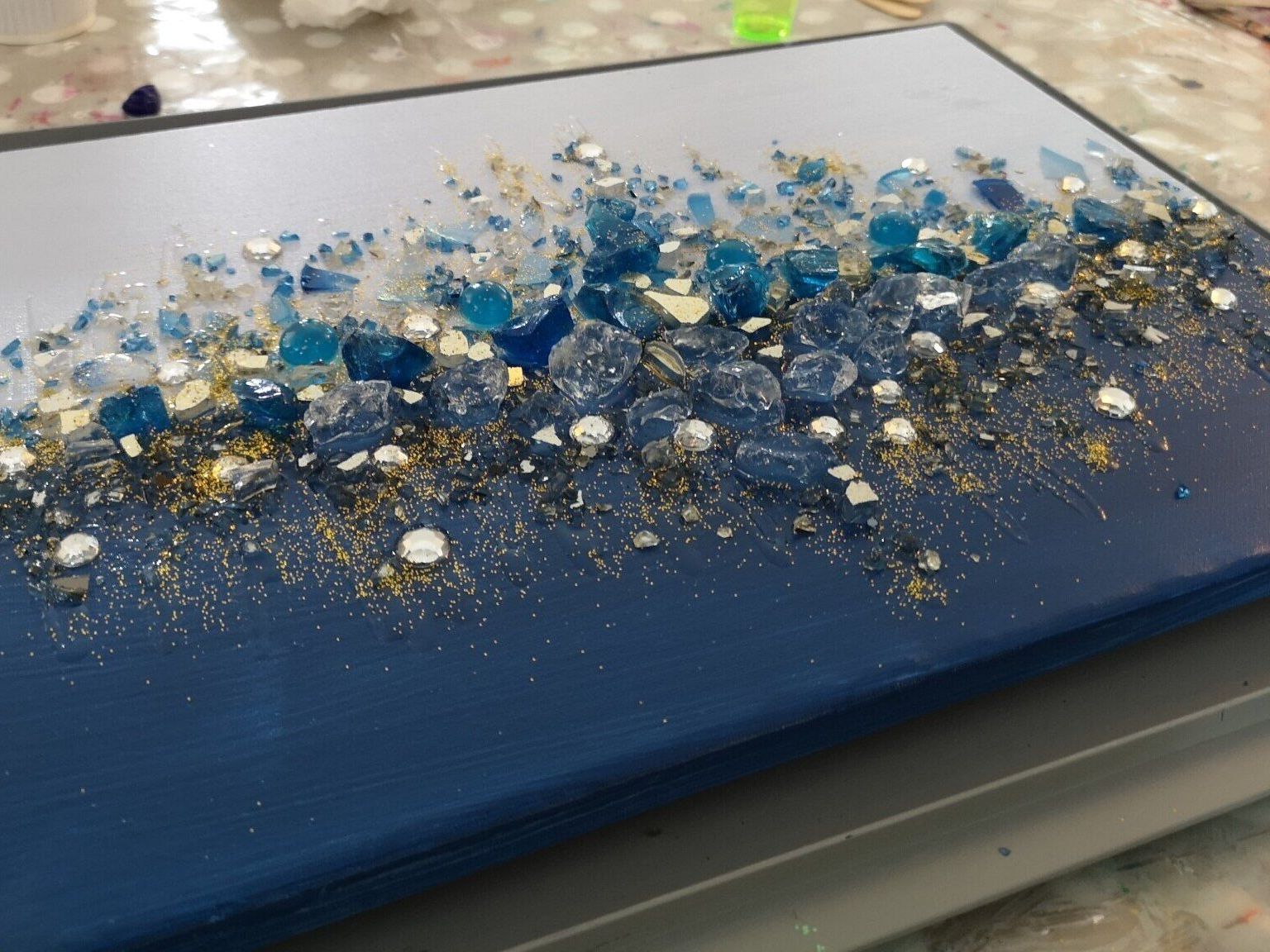 Resin introduction course and mixed media, abstract art with acrylic paint.