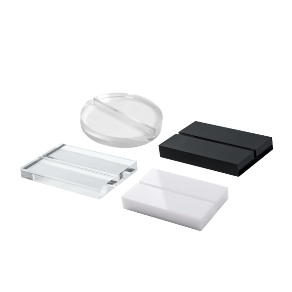5 x 7,6 x 1,2 cm
10,1 x 10,1 x 1,2 cm
Disponible en blanco, negro, transparente y circular