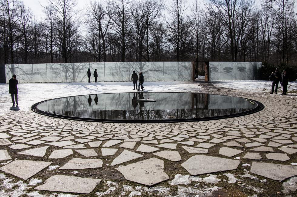 Lizenz: CC-BY-NC-ND 2.0 Foto Denkmal Sinti Roma Berlin