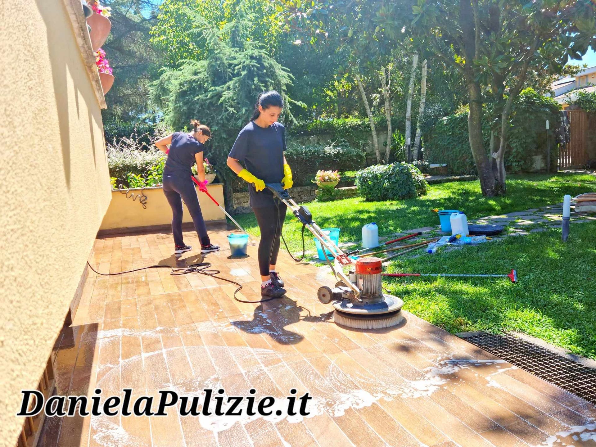impresa di pulizie balconi e terrazzi