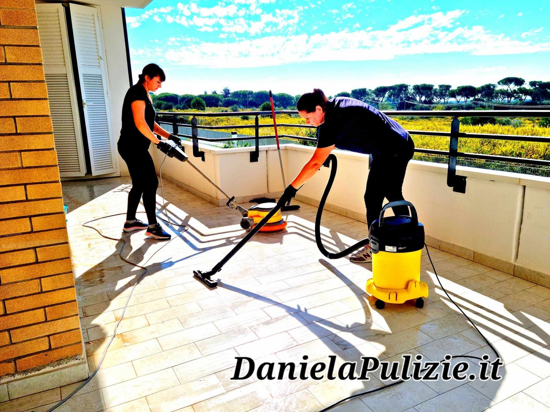 Pulizie balconi e terrazzi