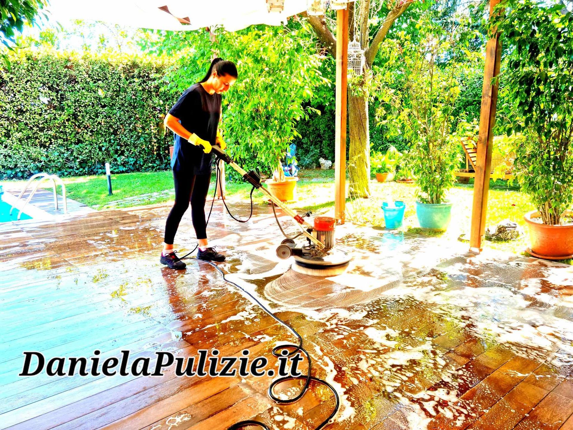 pulizia professionale balcone