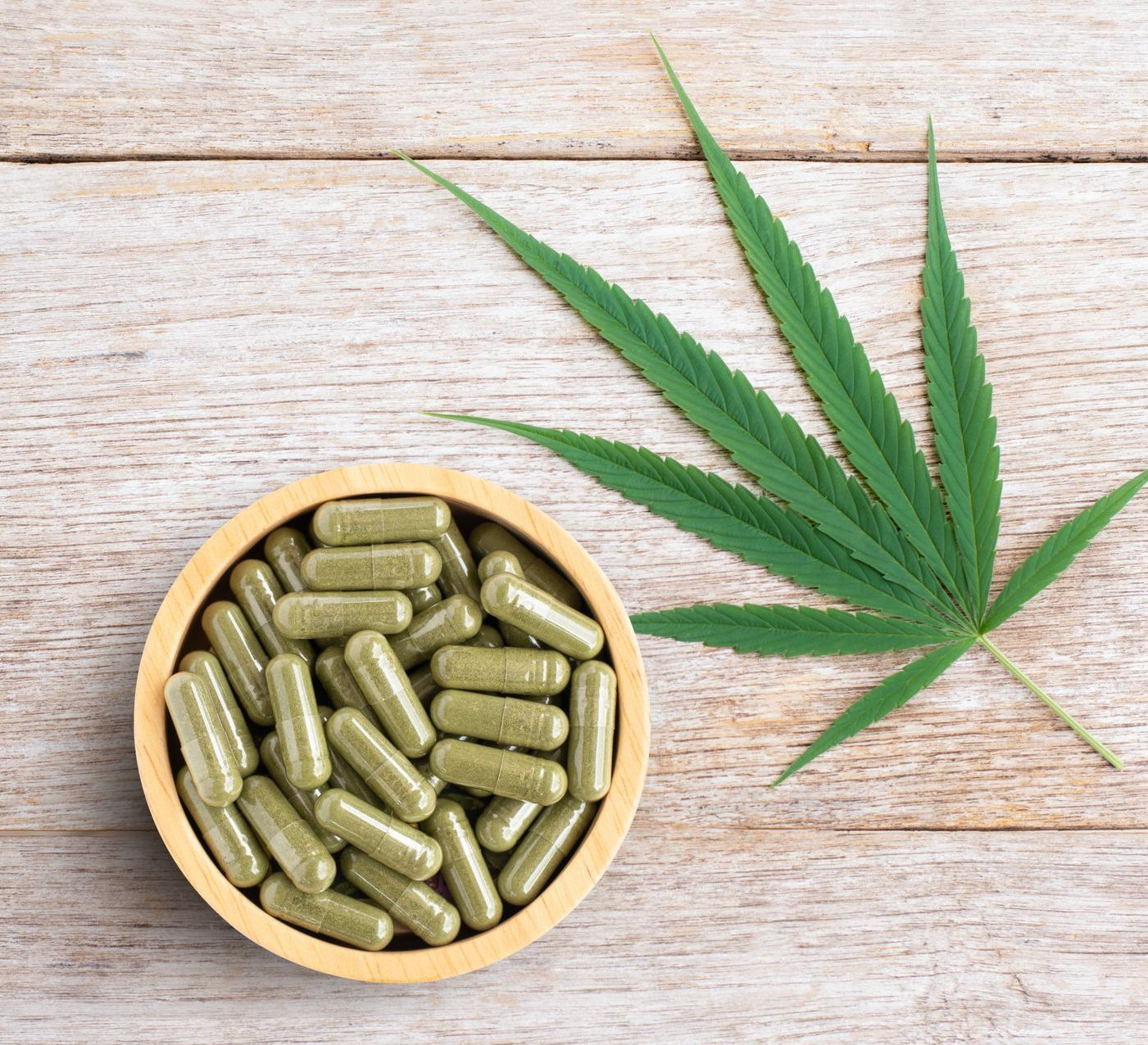 Jede rein vegane Cannabis sativa Kapsel enthält 500 mg hochwertiges Cannabis sativa Pulver.