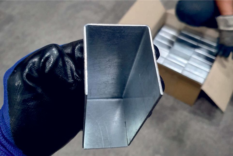 CENTRO DE CORTE Y PLEGADO DE CHAPA EN ALICANTE