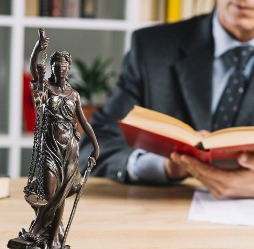 Diseño de un plan de compliance. Compliance PYMEs Abogado compliance e imagen de la justicia