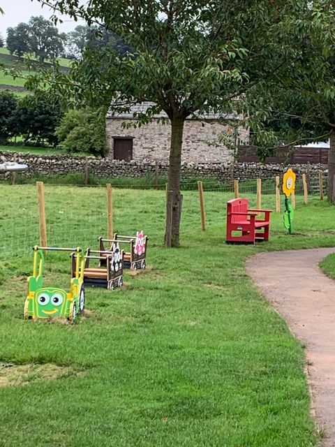 Picture of volunteers working on the Teesdale Way footpath