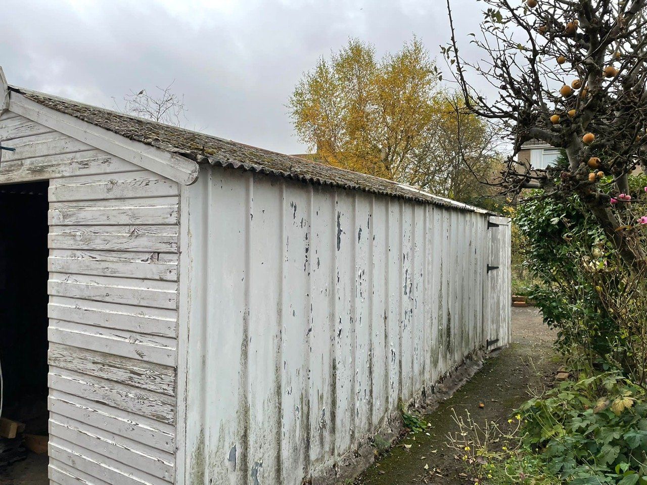 an asbestos garage to be removed